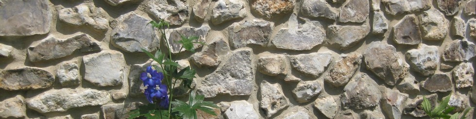 Natural Building Stone: Broadhayes Faced Flint Stone