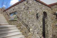 Large & Medium Faced Flint Stone Mixed